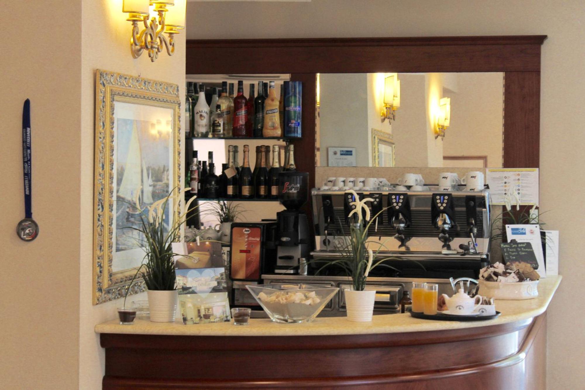 Hotel Jole Cesenatico Exterior photo