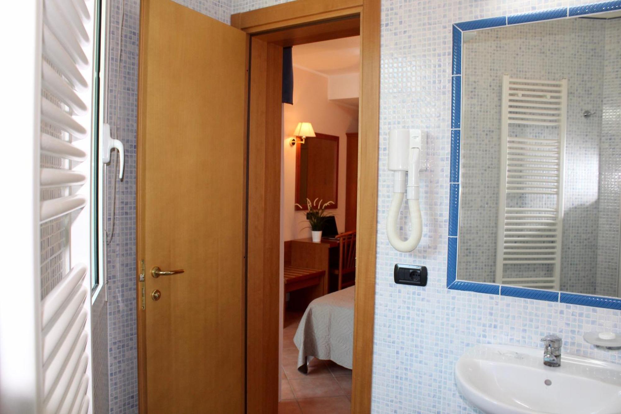 Hotel Jole Cesenatico Exterior photo